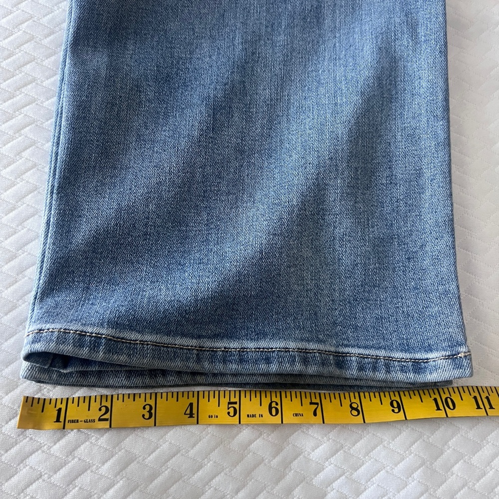 Judy Blue Light Wash Straight Fit Jeans - Picture 8 of 13